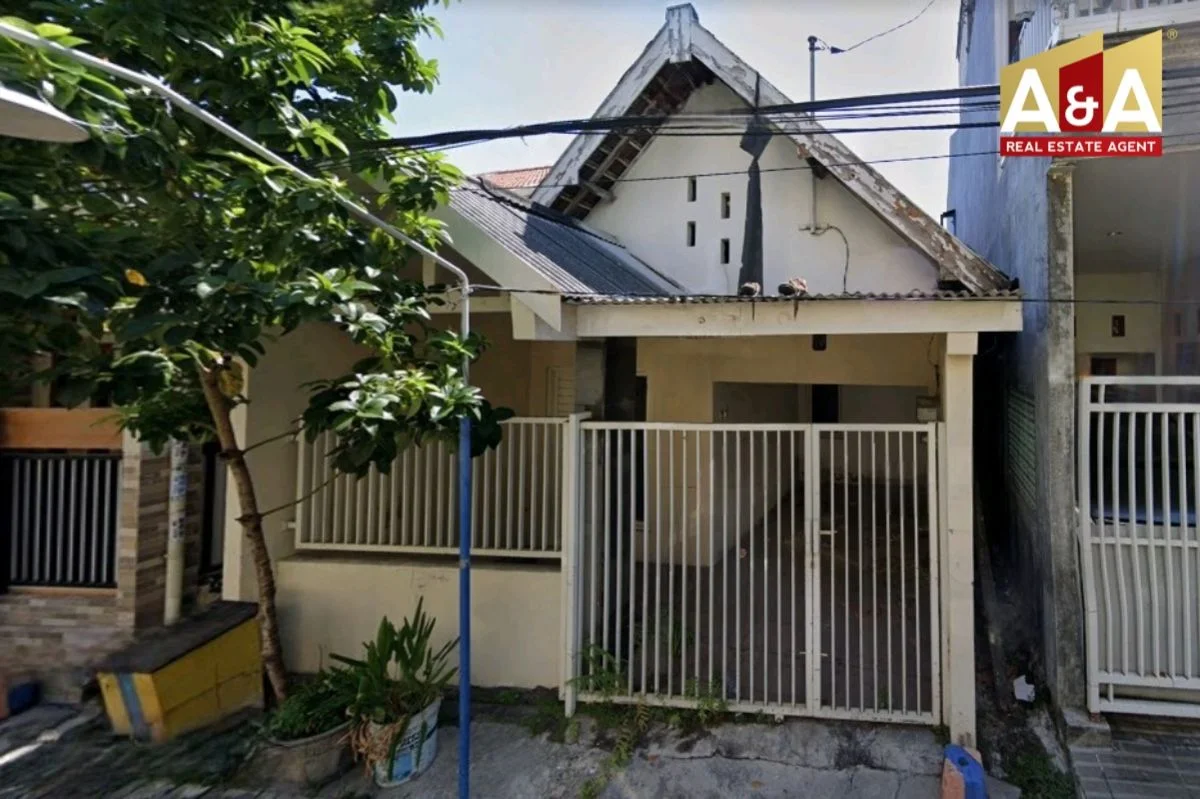 Dijual Rumah Nyaman Strategis di Kedung Tarukan Baru Surabaya Timur