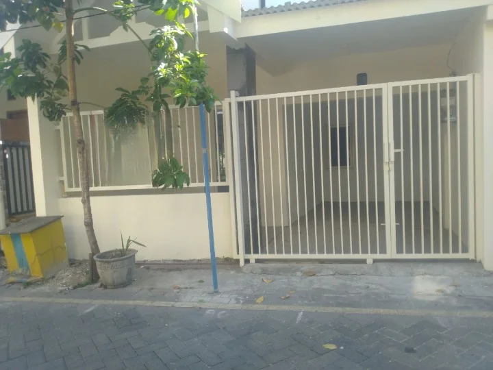 Dijual Rumah Nyaman Strategis di Kawasan Surabaya Timur