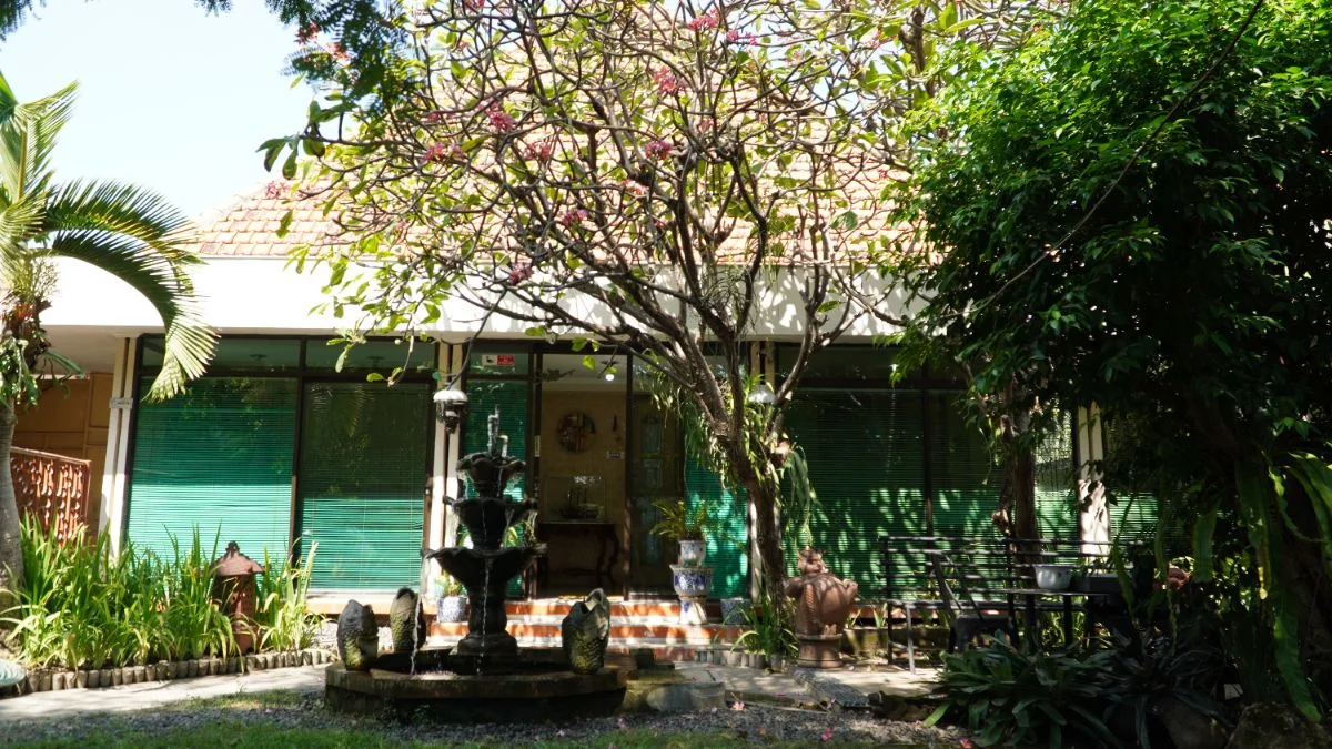 Dijual Rumah Mewah Nyaman di Jl R.A Kartini Wilayah Surabaya Pusat - Thumbnail 4