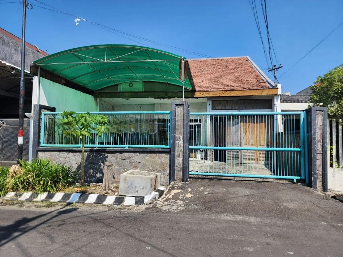 Dijual Rumah Kawasan Strategis di Sukomanunggal Jaya Surabaya Barat