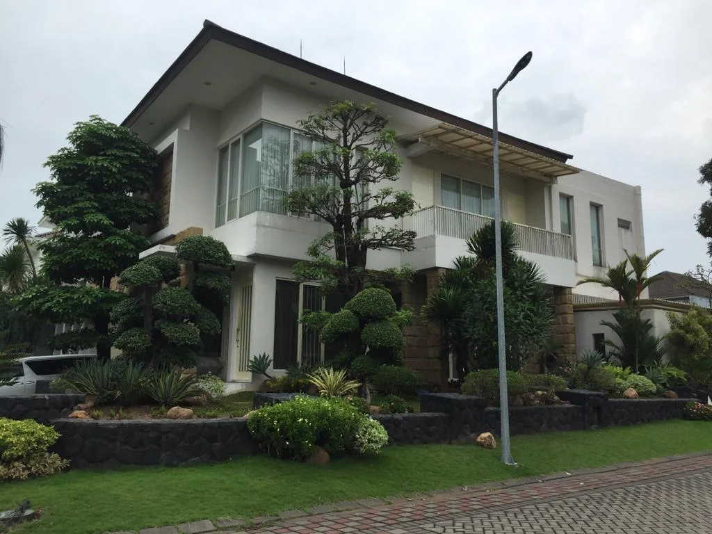 Dijual Rumah Minimalis Siap Huni di Raffles Garden Citraland Surabaya