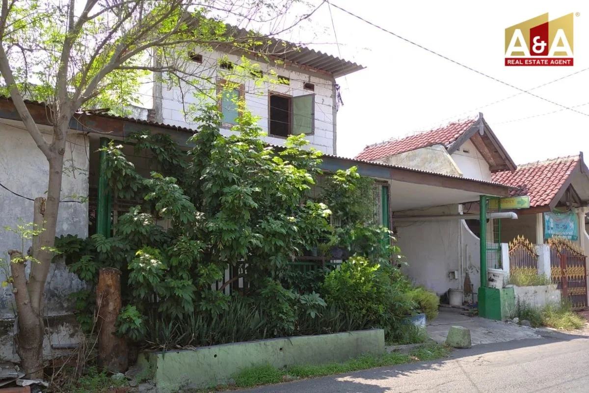 Dijual Cepat Rumah di Raya Kebonsari Surabaya Selatan - Image 1