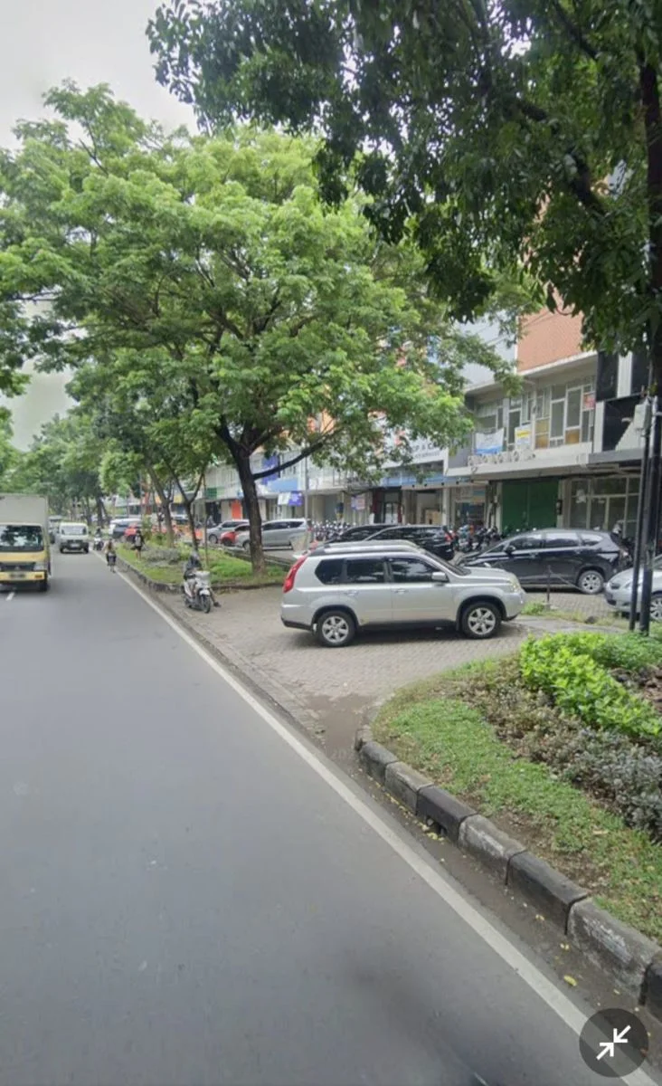 Disewakan Ruko 4 Lantai di Ir.Sukarno (MERR) Kompleks Icon Surabaya Timur - Thumbnail 2