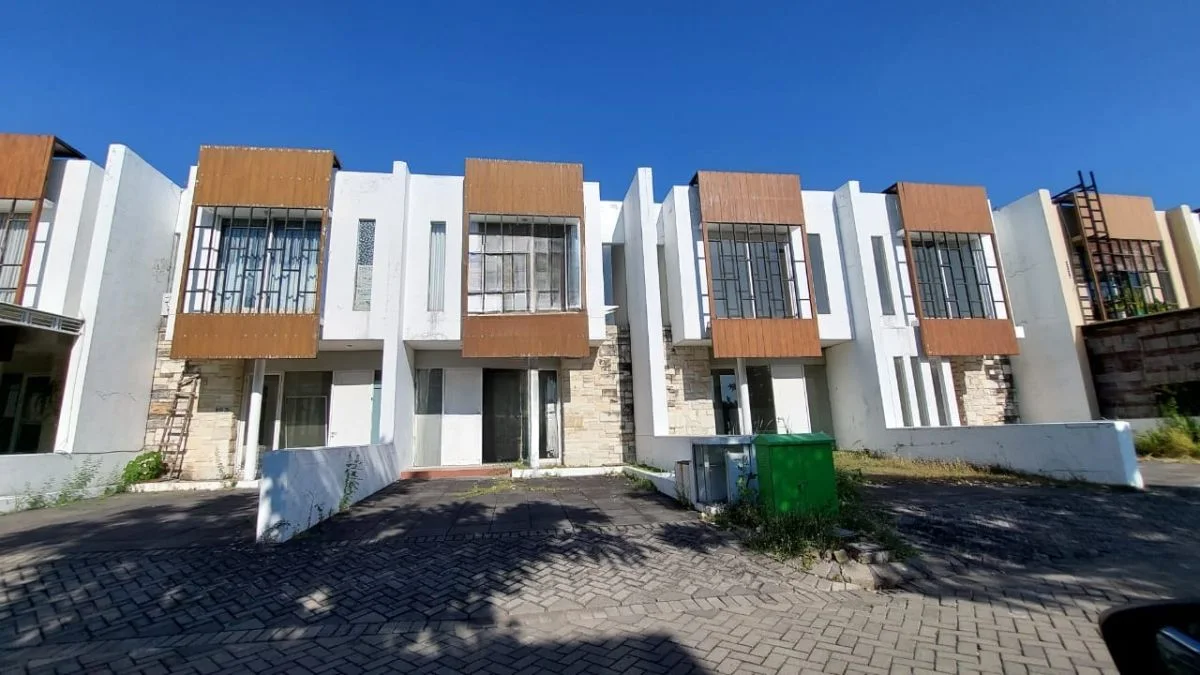 Dijual/disewakan Rumah Nyaman di Royal Residence Wilayah Surabaya Barat