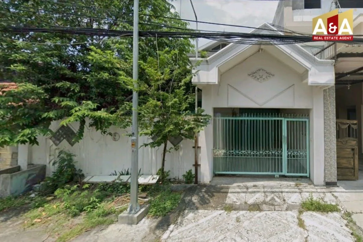 Disewakan Rumah Strategis di Kalibokor Selatan Surabaya Timur