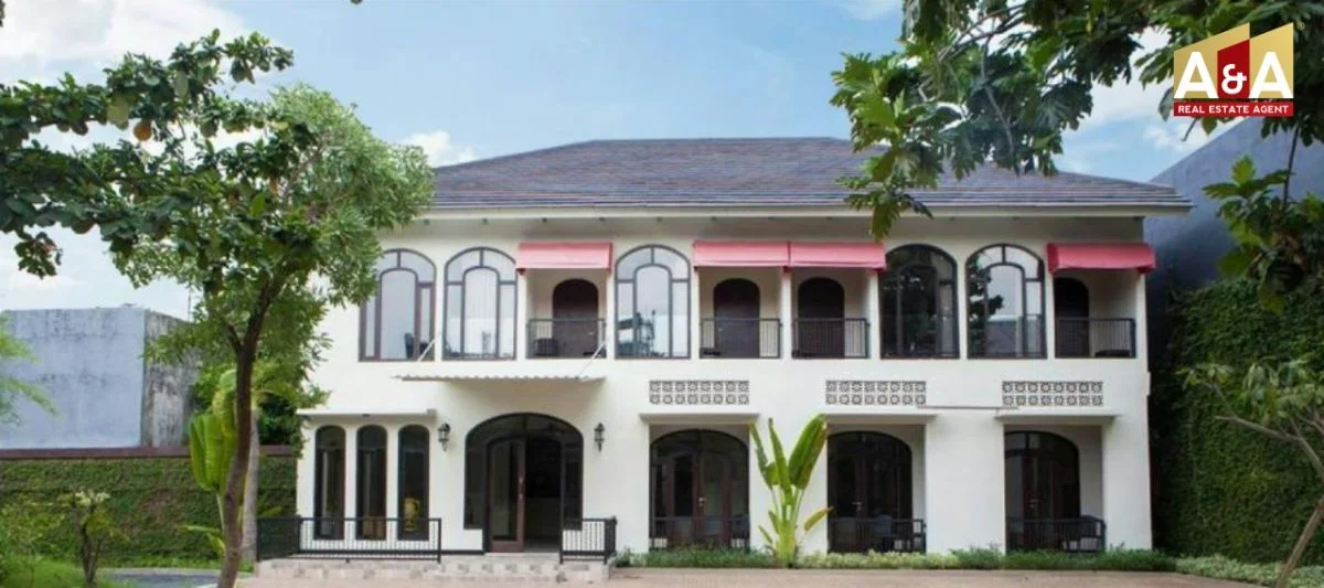 Dijual Hotel Aktif Lokasi Strategis di Raya Menganti Surabaya Barat