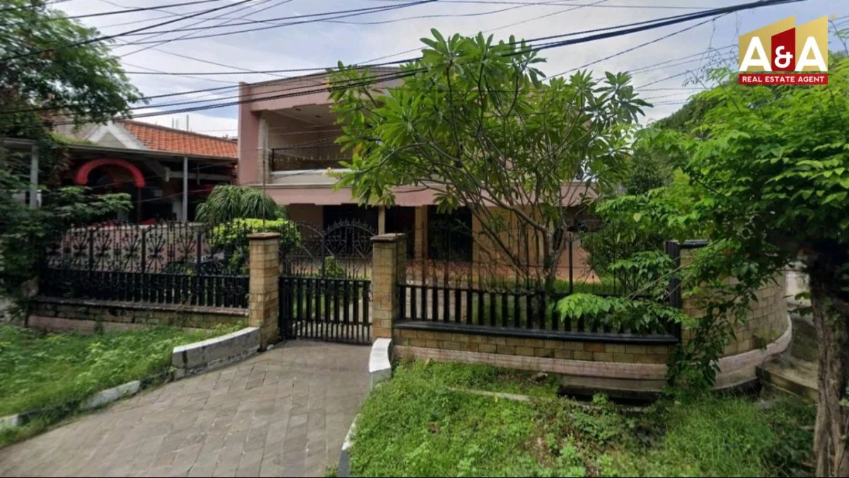Dijual Rumah Hook Lokasi Strategis di Gayungsari Surabaya Selatan
