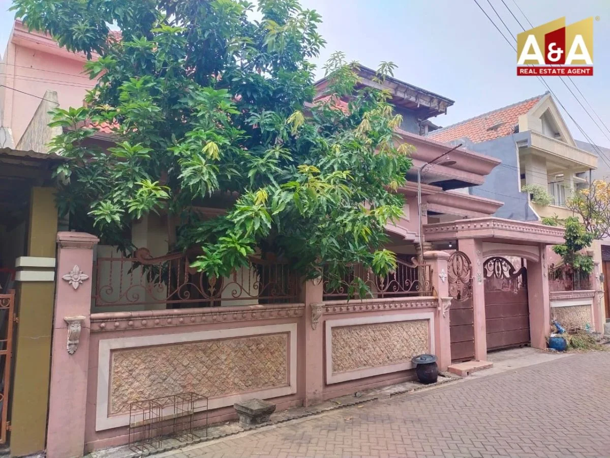 Dijual Rumah Mewah Classic Style di Karah Tama Asri Surabaya Selatan