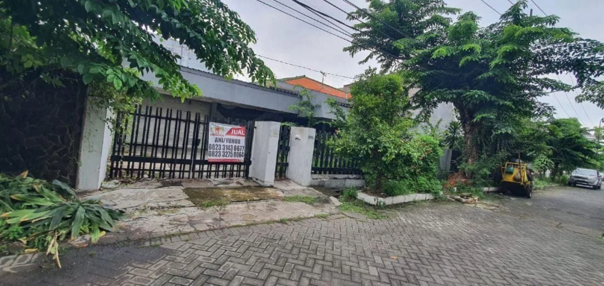 Dijual Rumah Strategis dengan Sertifikat Hak Milik (SHM) di Jemursari Utara Surabaya Selatan