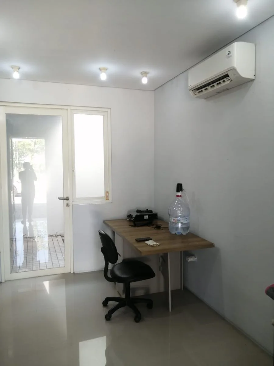 Dijual/Disewakan Rumah 2 Lantai Siap Huni Murah di Grand Pakuwon Cluster Queensland Surabaya Barat - Thumbnail 4