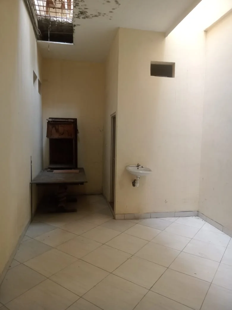 Disewakan Rumah Nyaman Strategis di Kalibokor Selatan Surabaya Timur - Thumbnail 3
