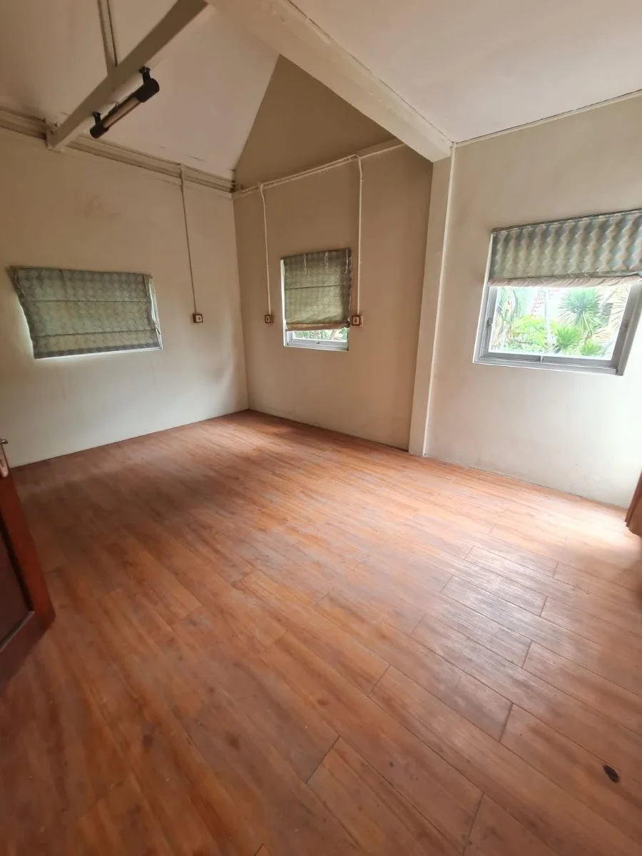 Dijual / Disewakan Rumah Siap Huni Lokasi Strategis di International Village Citraland Surabaya Barat