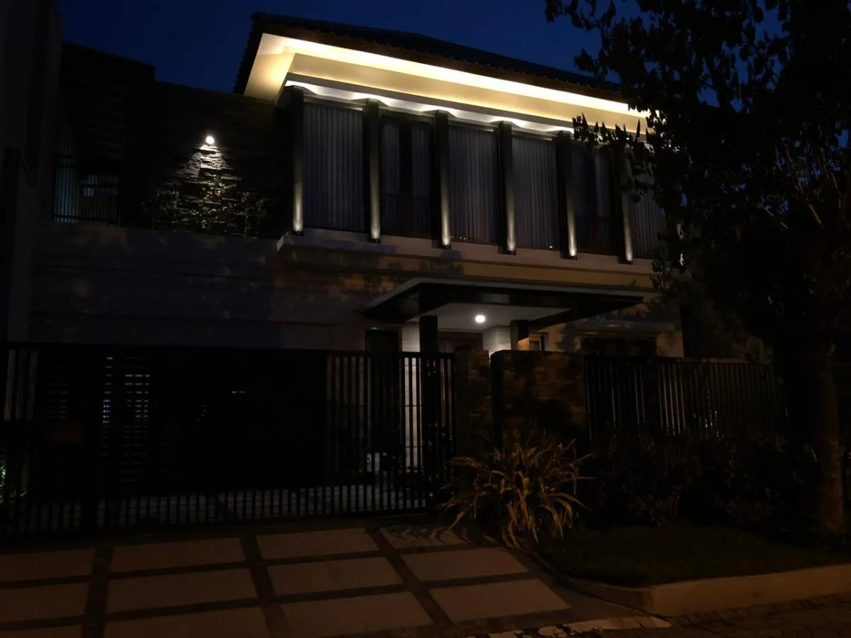Dijual Rumah Nyaman Strategis di Pakuwon City Surabaya Timur - Image 1