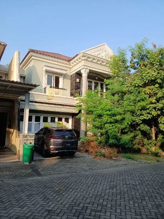Dijual Rumah Mewah Strategis di Wilayah Surabaya Barat