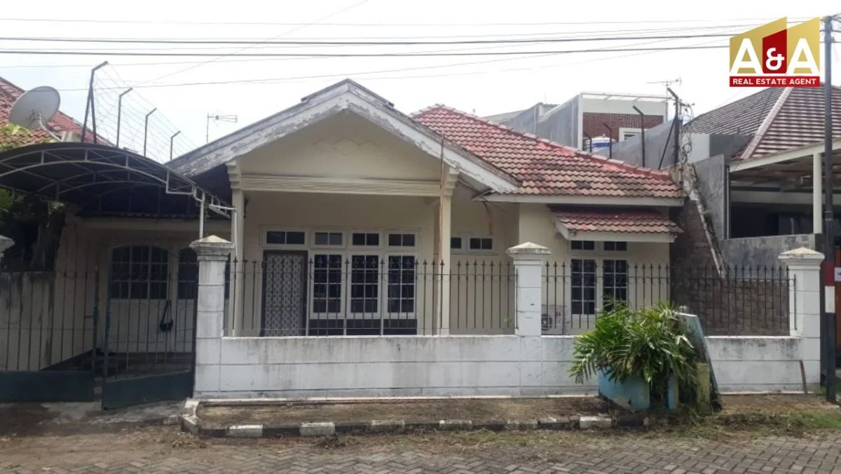 Dijual Rumah Nyaman di Wisma Mukti Klampis Anom Surabaya Timur