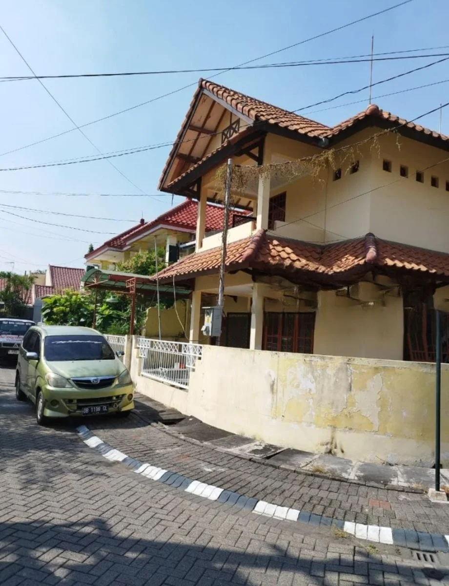 Dijual/Disewakan Rumah Hook Strategis di Babatan Pratama Surabaya Barat - Thumbnail 2
