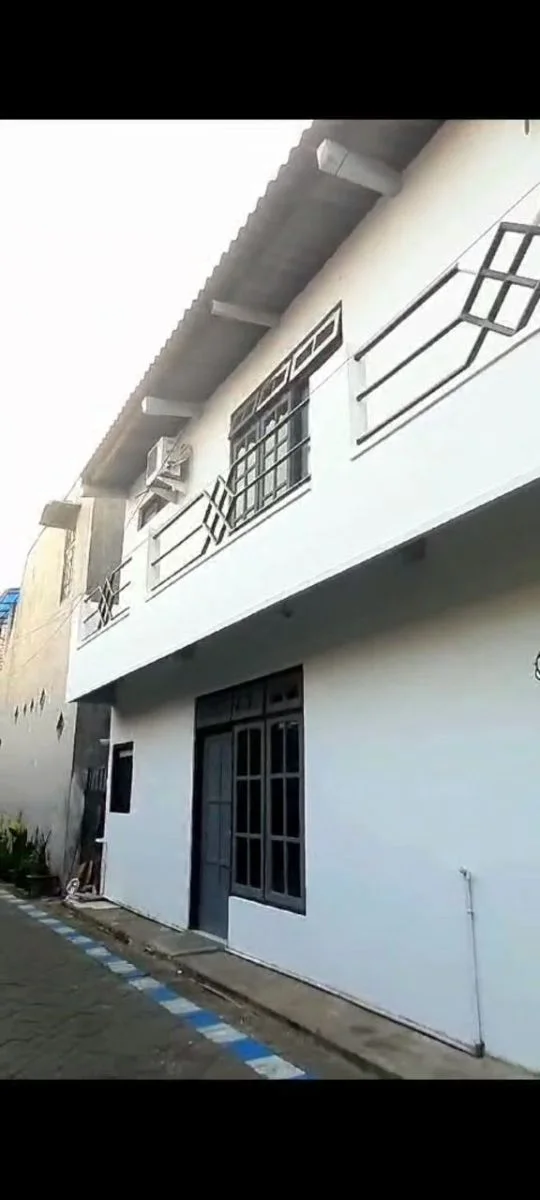 Dijual Rumah Bagus Strategis Manukan Adi di Wilayah Surabaya Barat
