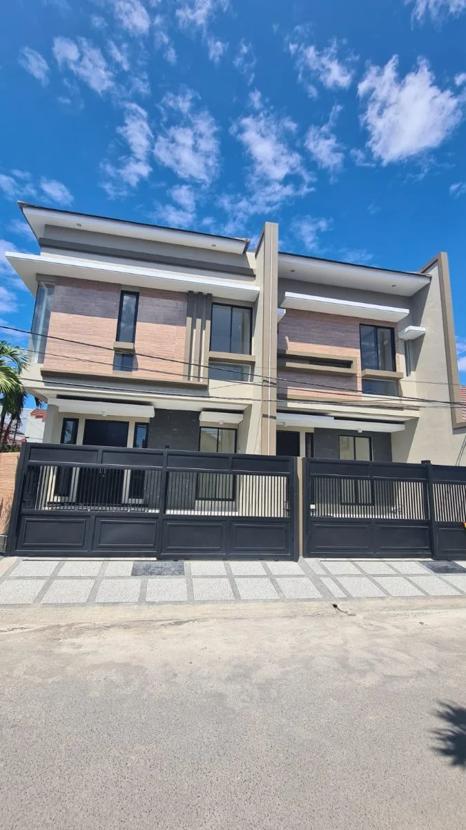 Dijual Rumah Nyaman Bagus Sutorejo Prima di Wilayah Surabaya Timur - Image 1