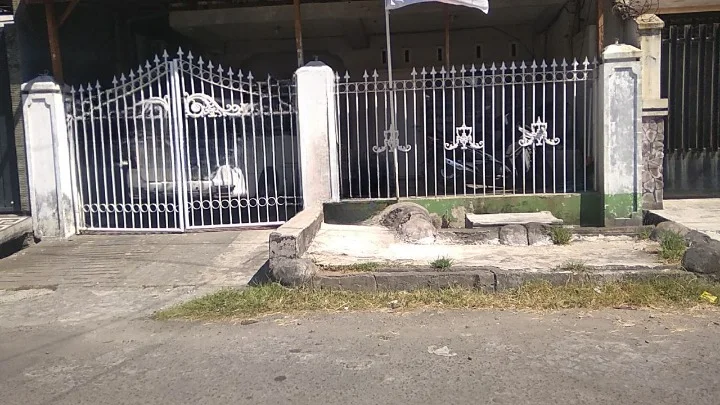 Dijual Rumah Nyaman dan Strategis di Gubeng Kertajaya Surabaya Timur