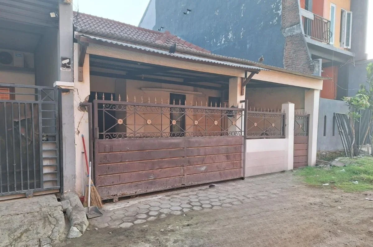 Dijual/Disewakan Rumah Siap Huni di Keputih Tegal Sukolilo Surabaya Timur
