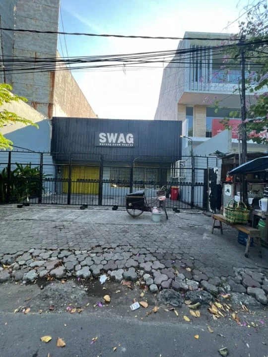 Disewakan Rumah Usaha di Raya Manyar Surabaya Timur