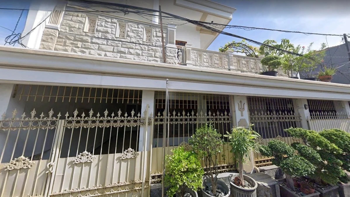Disewakan Rumah Terawat Siap Huni di Candi Lontar Tengah Surabaya Barat