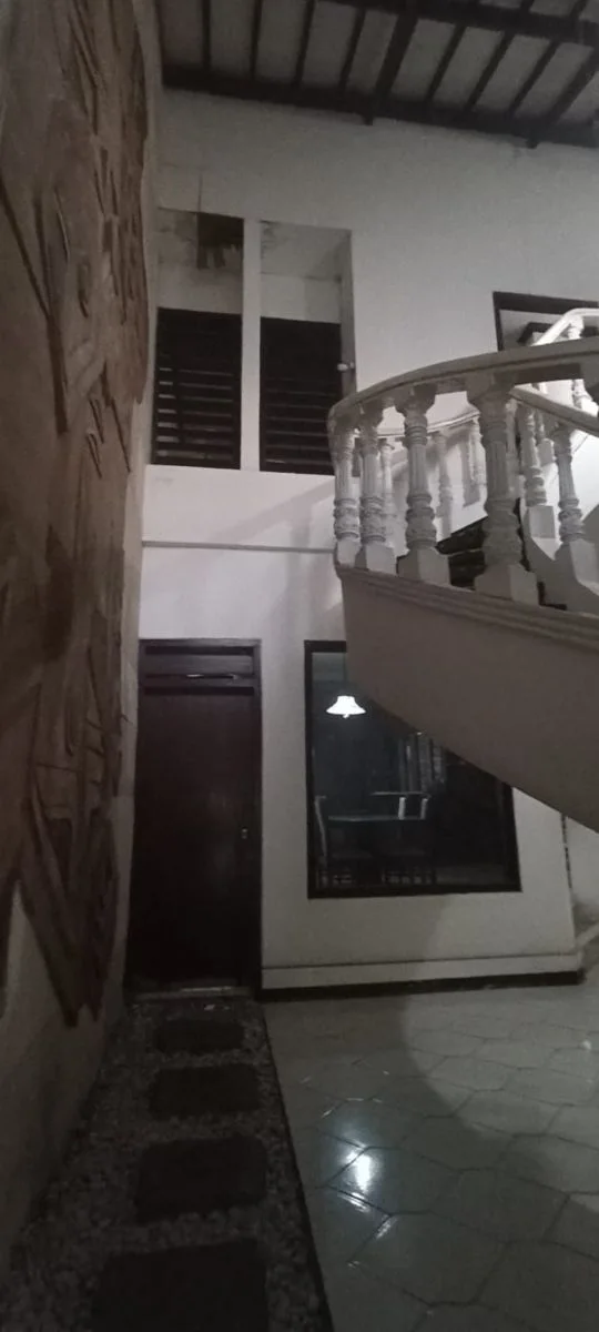 Dijual/Disewakan Rumah Siap Huni di Kupang Indah Surabaya Selatan - Thumbnail 2