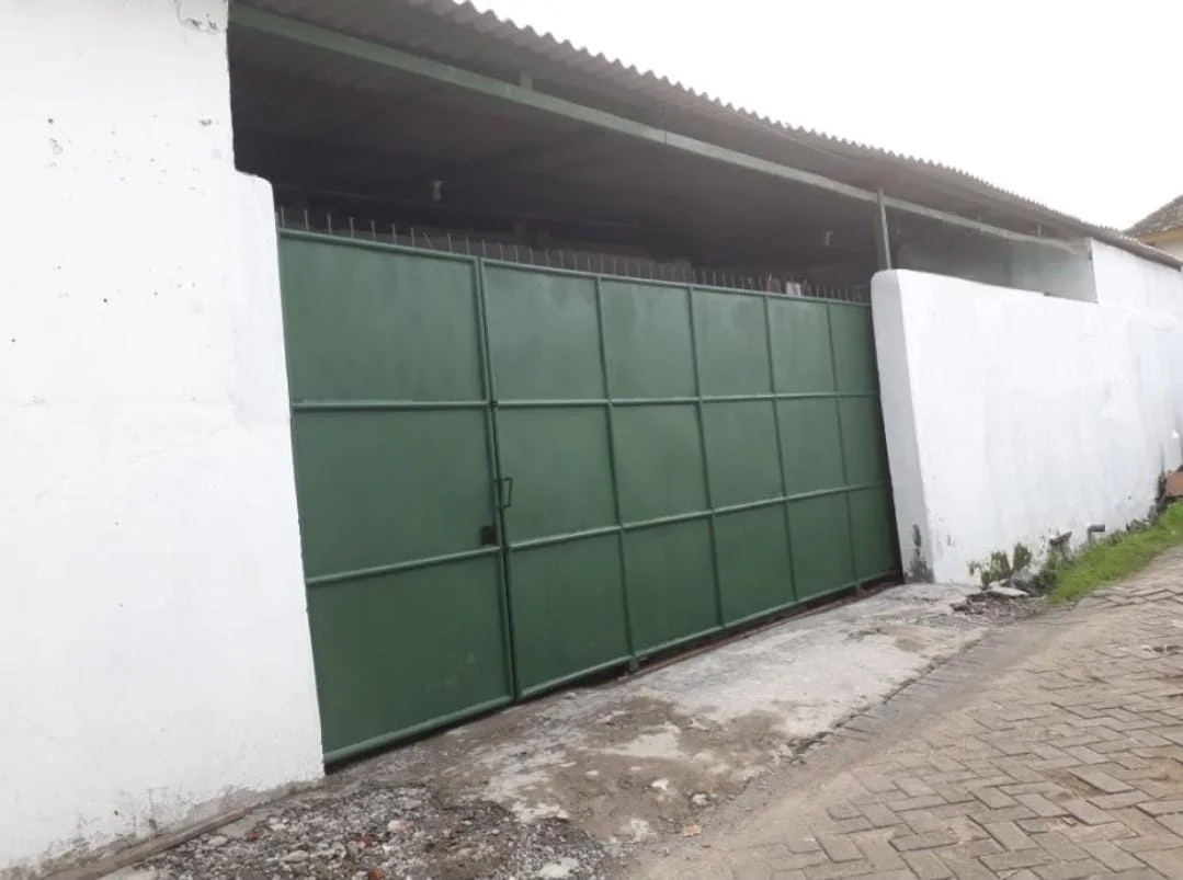 Dijual Apartment Full Furnish Wilayah di Puncak Permai Surabaya Barat - Image 1