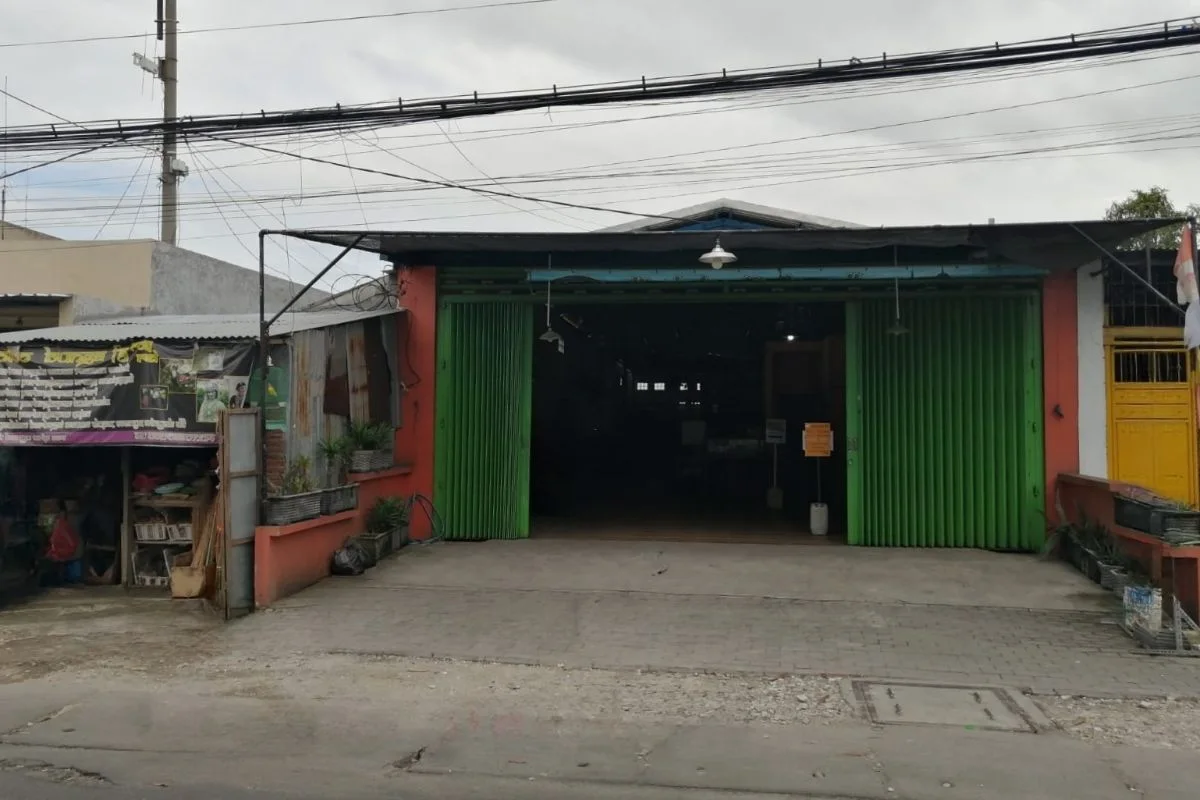 Dijual Tempat Usaha Strategis Raya Banyu Urip Surabaya Barat