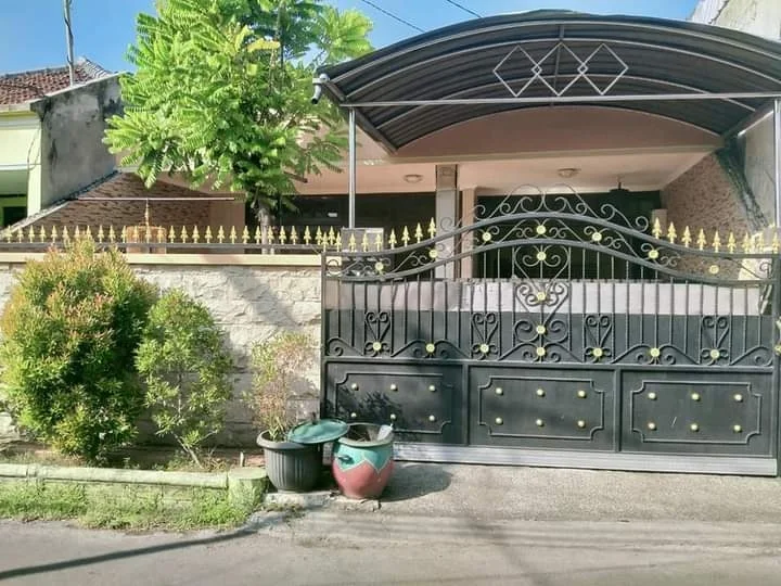 Dijual Rumah Siap Huni di Banyu Urip Kidul Surabaya Barat