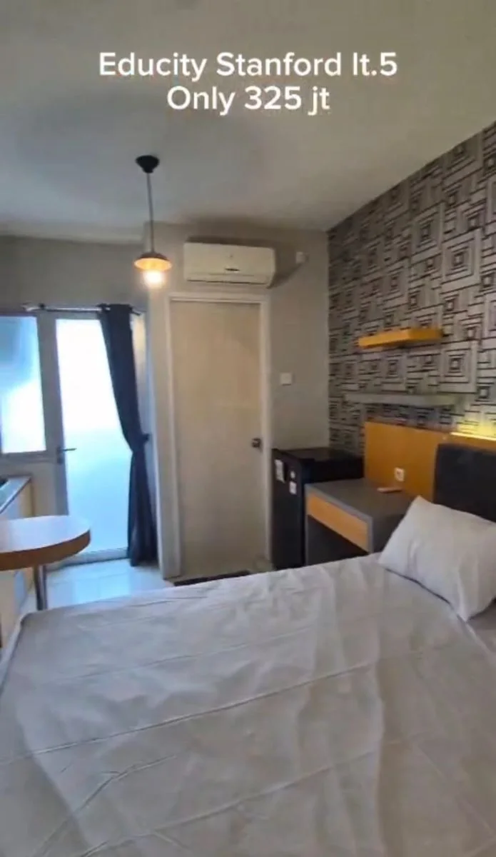 Dijual Apartemen Stanford Educity Baru Furnish Murah di Pakuwon City Surabaya Timur - Thumbnail 2