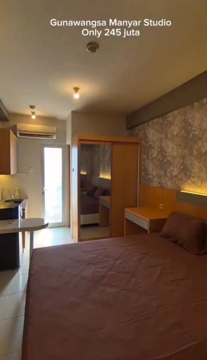 Dijual Apartemen Gunawangsa Baru Furnish Murah di Manyar Surabaya Timur - Thumbnail 2