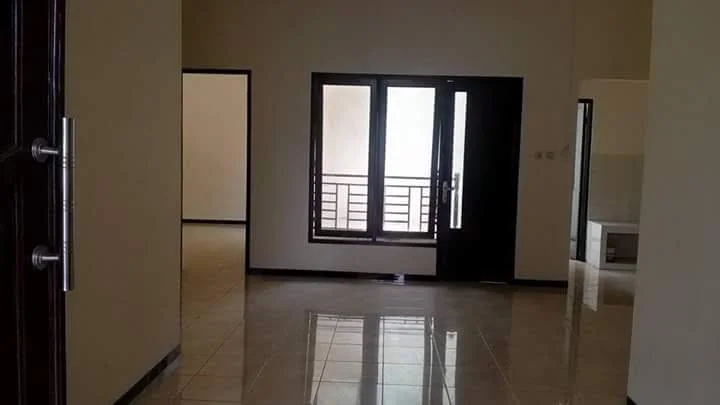 Dijual/Disewakan Rumah Strategis di Palm Spring Regency Wilayah Surabaya Selatan - Thumbnail 4