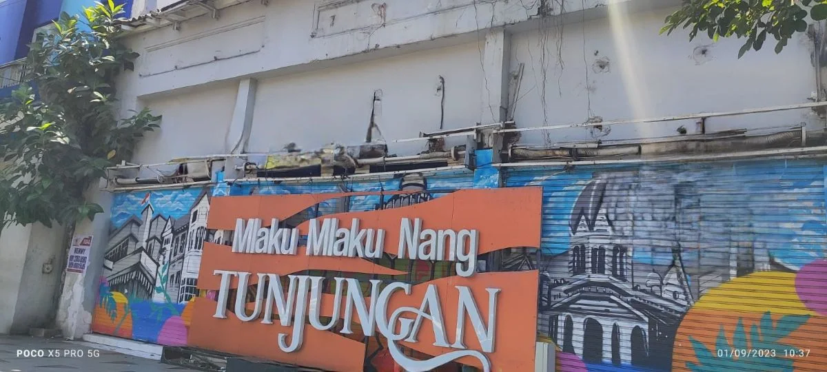 Jual Tempat Usaha di Raya Tunjungan Surabaya Pusat