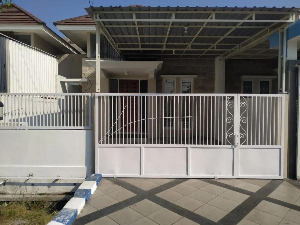 Disewakan Rumah di Griya Benowo Indah Surabaya Barat