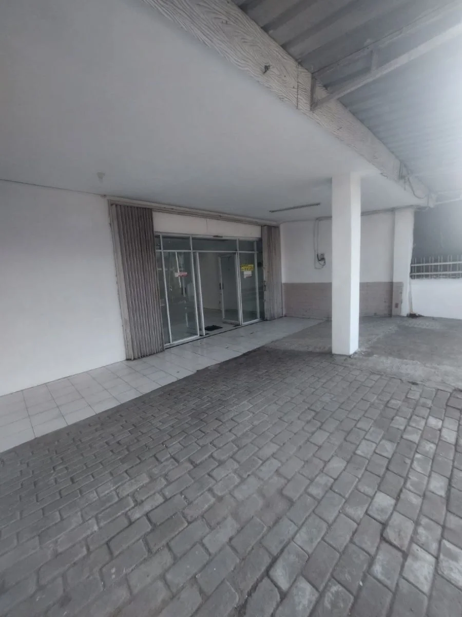 Disewakan Ruko Strategis di Petemon Barat Wilayah Surabaya Selatan - Thumbnail 2