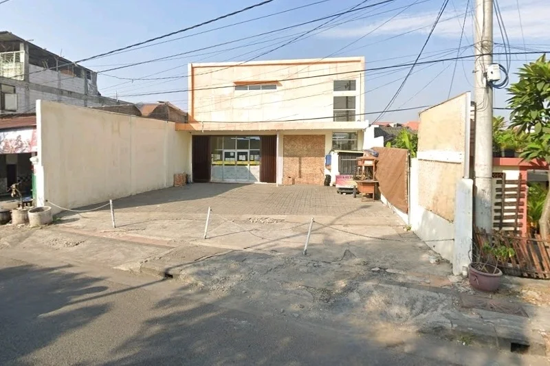 Dijual Tempat Usaha Lokasi Strategis di Raya Banyu Urip Surabaya Barat
