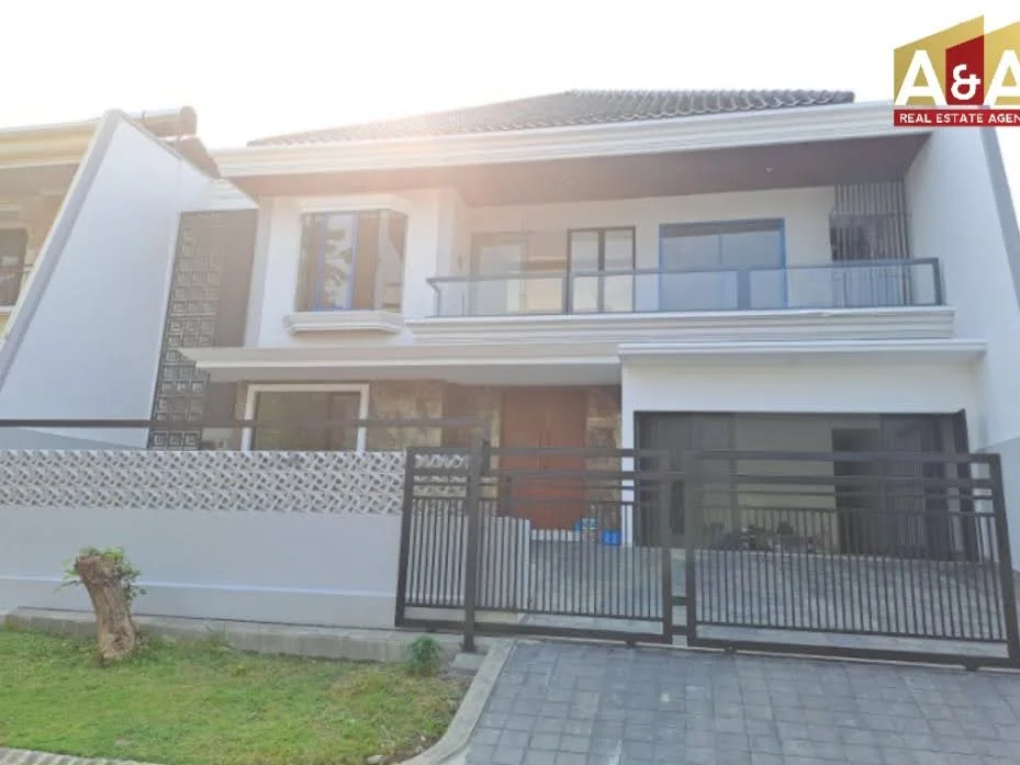 Dijual Rumah Mewah 2 Lantai Baru Gress 5 KT di Pakuwon City Villa Westwood Wilayah Surabaya Timur