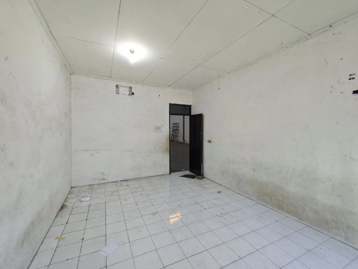 Disewakan Gudang Lokasi Strategis di Wiayah Surabaya Barat - Thumbnail 3