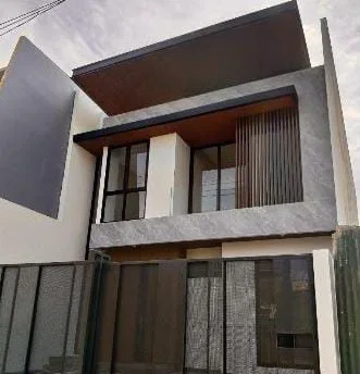 Dijual Rumah Mewah Strategis di Wilayah Manyar Kertoarjo Surabaya Timur
