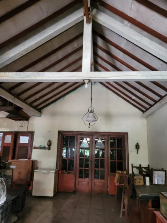 Dijual Rumah Nyaman di Wilayah Tumapel Surabaya Pusat - Thumbnail 3