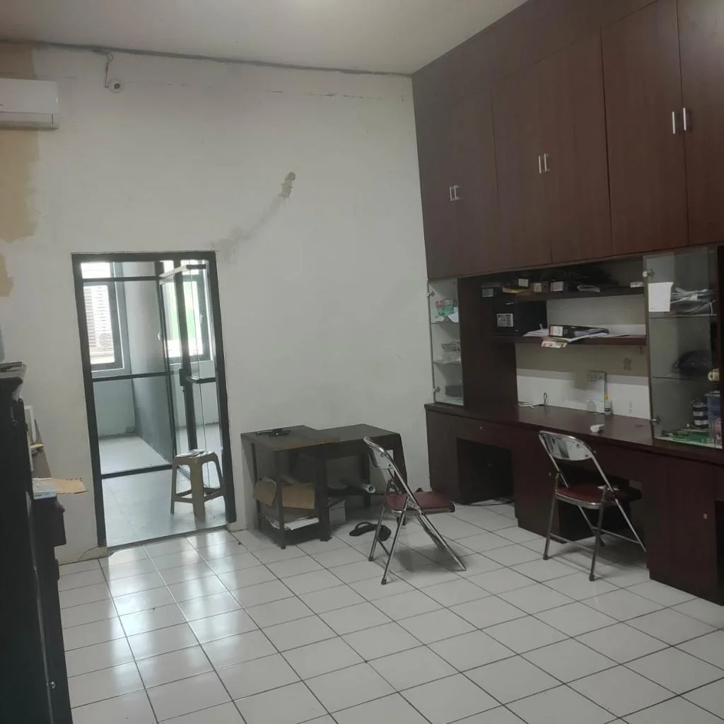 Dijual Ruko Strategis Mutiara Dupak di Wilayah Surabaya Pusat - Thumbnail 4