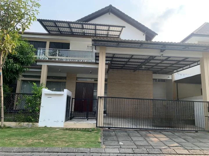 Dijual / Disewakan Rumah di Graha Natura Surabaya Barat