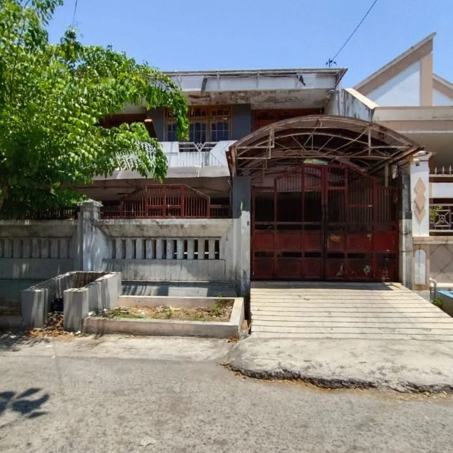 Dijual Rumah Strategis di Babatan Pantai Surabaya Timur