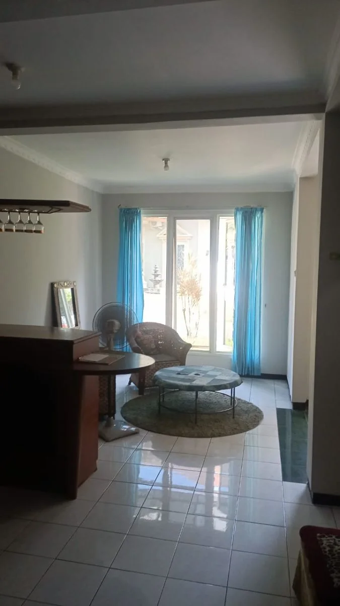 Dijual/Disewakan Rumah Bagus Villa Valensia Pakuwon Indah dekat Supermall Surabaya Barat - Thumbnail 2