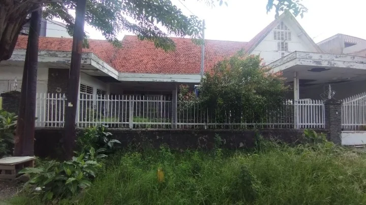 Disewakan Rumah Luas Dan Strategis di Dr Wahidin Surabaya Pusat