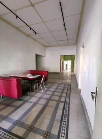 Disewakan Rumah Luas Dan Strategis di Dr Wahidin Surabaya Pusat - Thumbnail 3