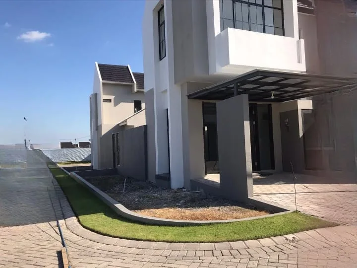 Disewakan Rumah Bagus Modern di Grand Sunrise Gresik