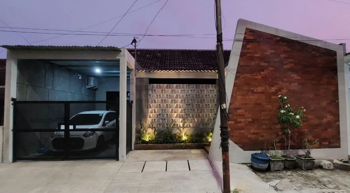Dijual Rumah Industrial Concept di Bendul Merisi Surabaya Selatan