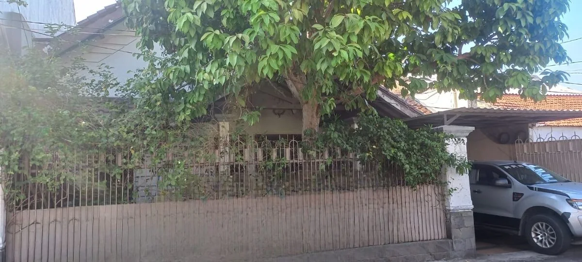 Disewakan Rumah Bagus Nyaman Area Klampis Ngasem Surabaya Timur